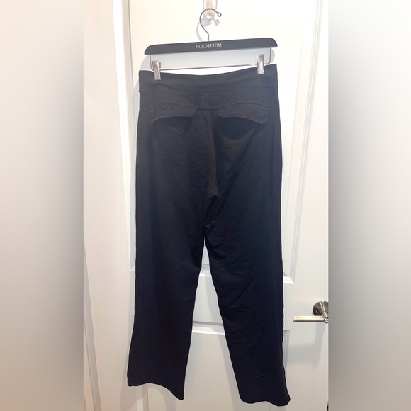 Lululemon relaxed fit pant - Picture 2 of 2